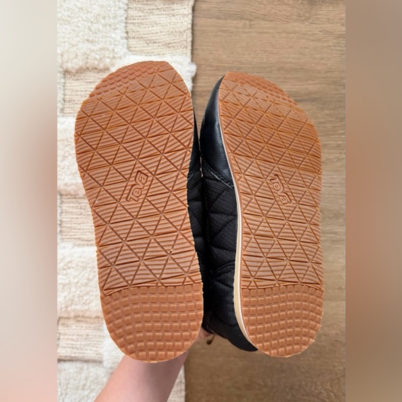 Teva ReEmber Mid Platform Bootie in Black - Picture 5 of 6